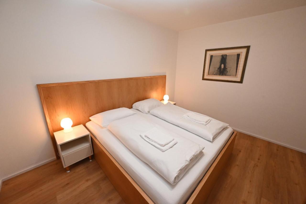קפרון Apartment Vip 39C By Four Seasons Apartments מראה חיצוני תמונה